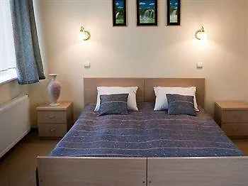 Marinas Nams 3* Riga