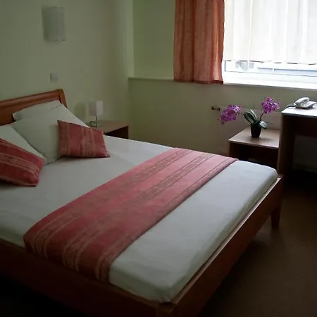 Hotel Marinas Nams 3*