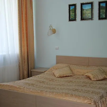 Marinas Nams 3* Riga